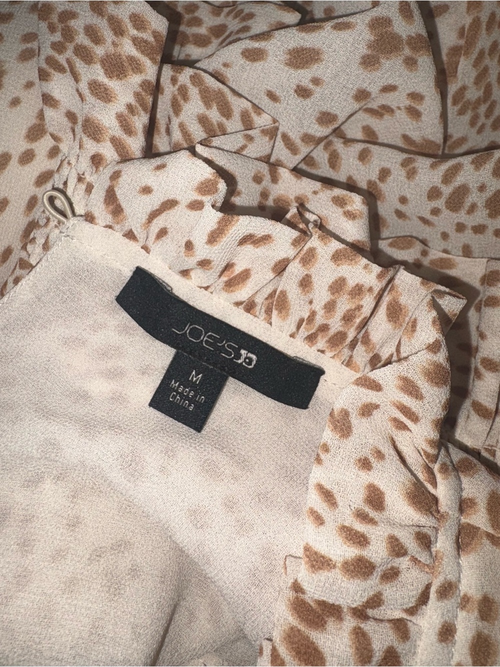 Joe's Jeans beige and brown leopard print long-sleeve blouse ruffles High Neck - Picture 5 of 5